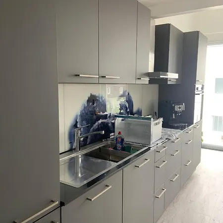 Moderne 3 Zwg Mit Suedbalkon In Seenaehe Apartament