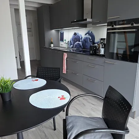 דירה Moderne 3 Zwg Mit Suedbalkon In Seenaehe