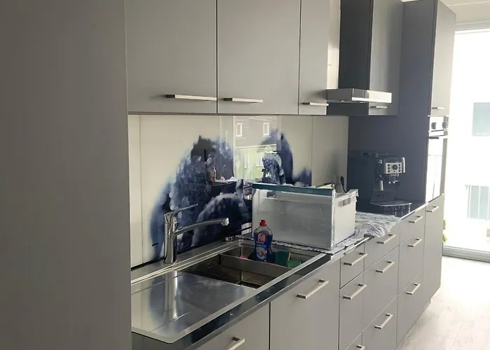 Moderne 3 Zwg Mit Suedbalkon In Seenaehe דירה